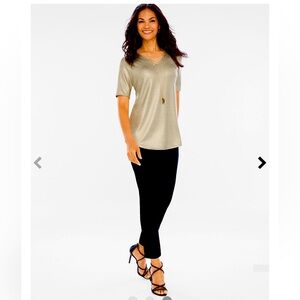 Chico’s v-neck short sleeve foiled tee in antique gold with olive hues M